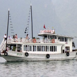Tàu ghép thăm vịnh Hạ Long 1/2 ngày buổi sáng