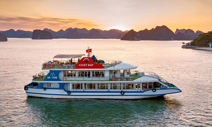 Du thuyền 5 sao Cozy Bay