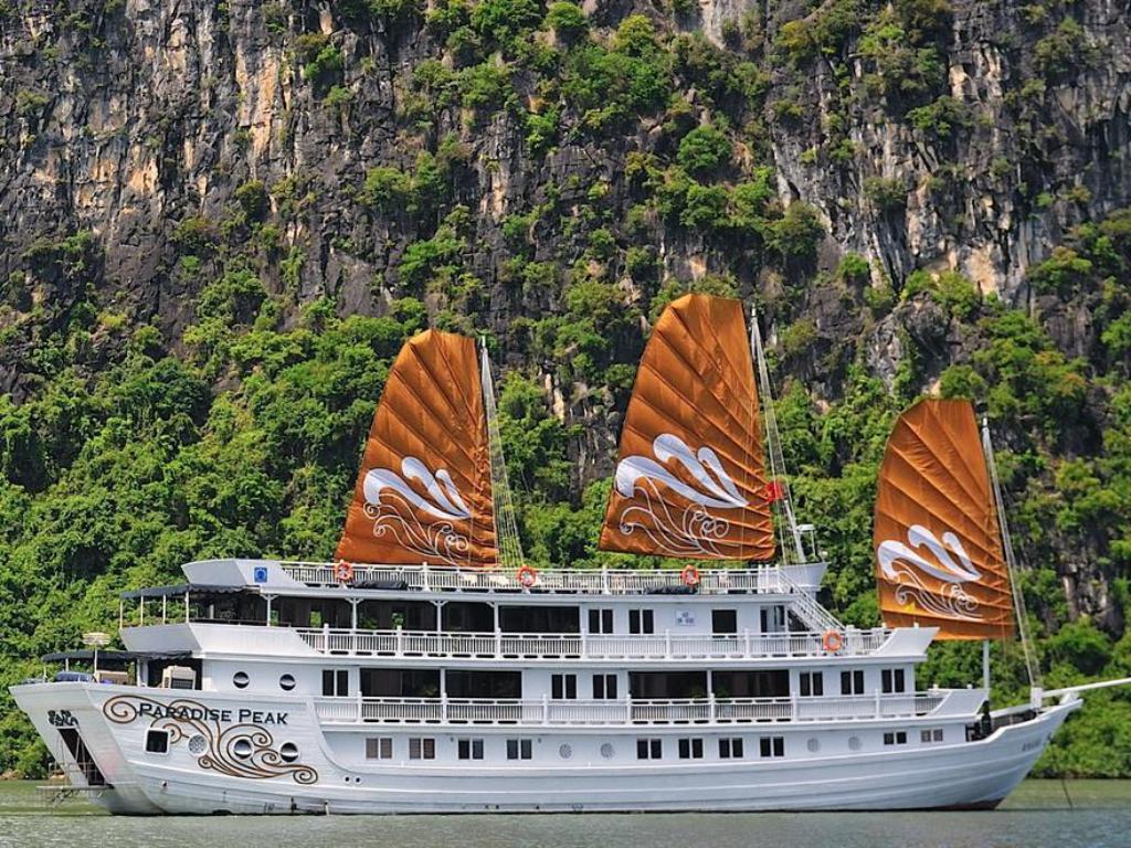 du thuyền paradise hạ long