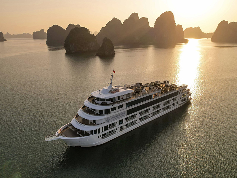 Du thuyền Ambassador 5 sao