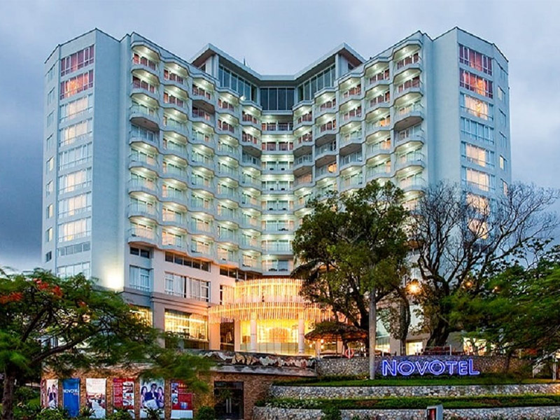 Khách sạn Novotel Hạ Long