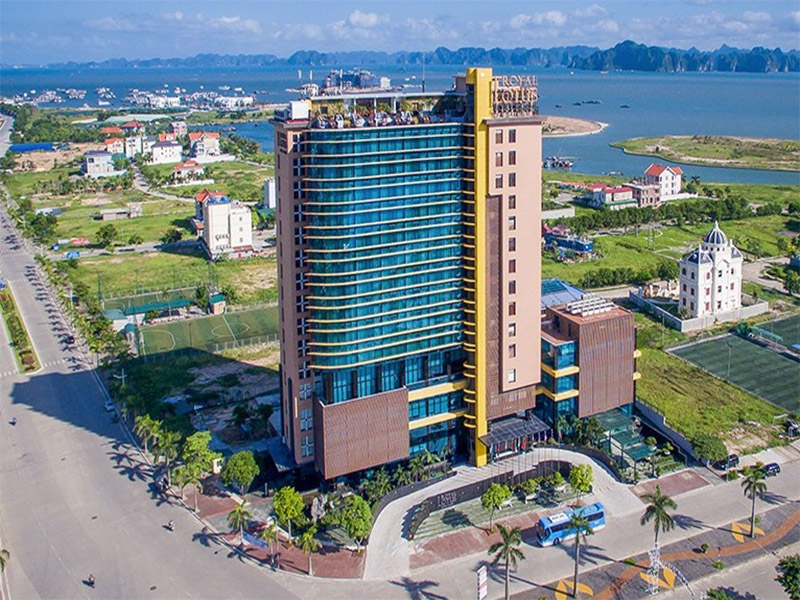 Khách sạn Royal Lotus sở hữu vị trí đắc địa