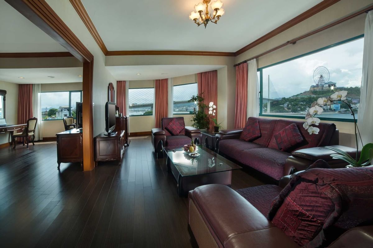 Hạ Long Plaza Hotel gồm những hạng phòng nghỉ nào?