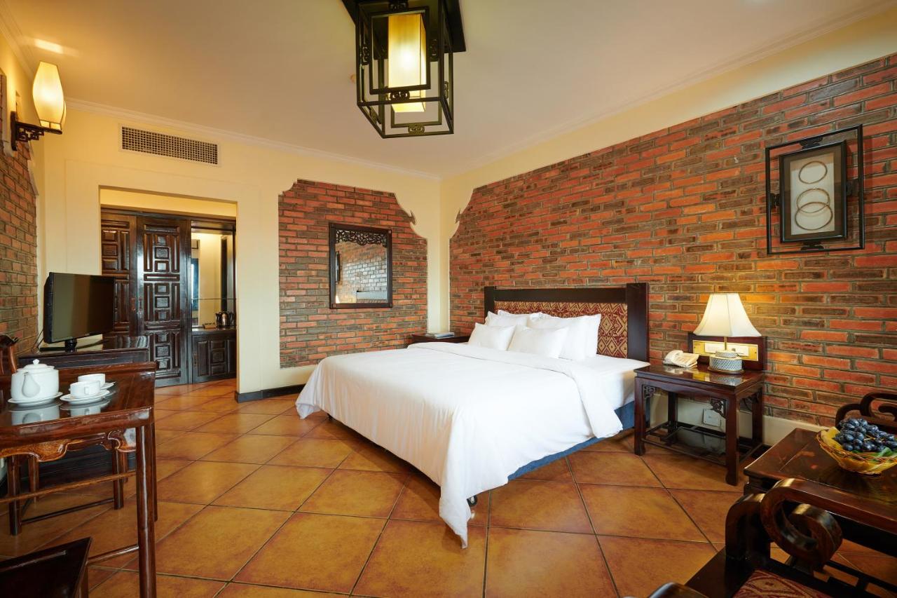 Resort Hạ Long - Tuan Chau