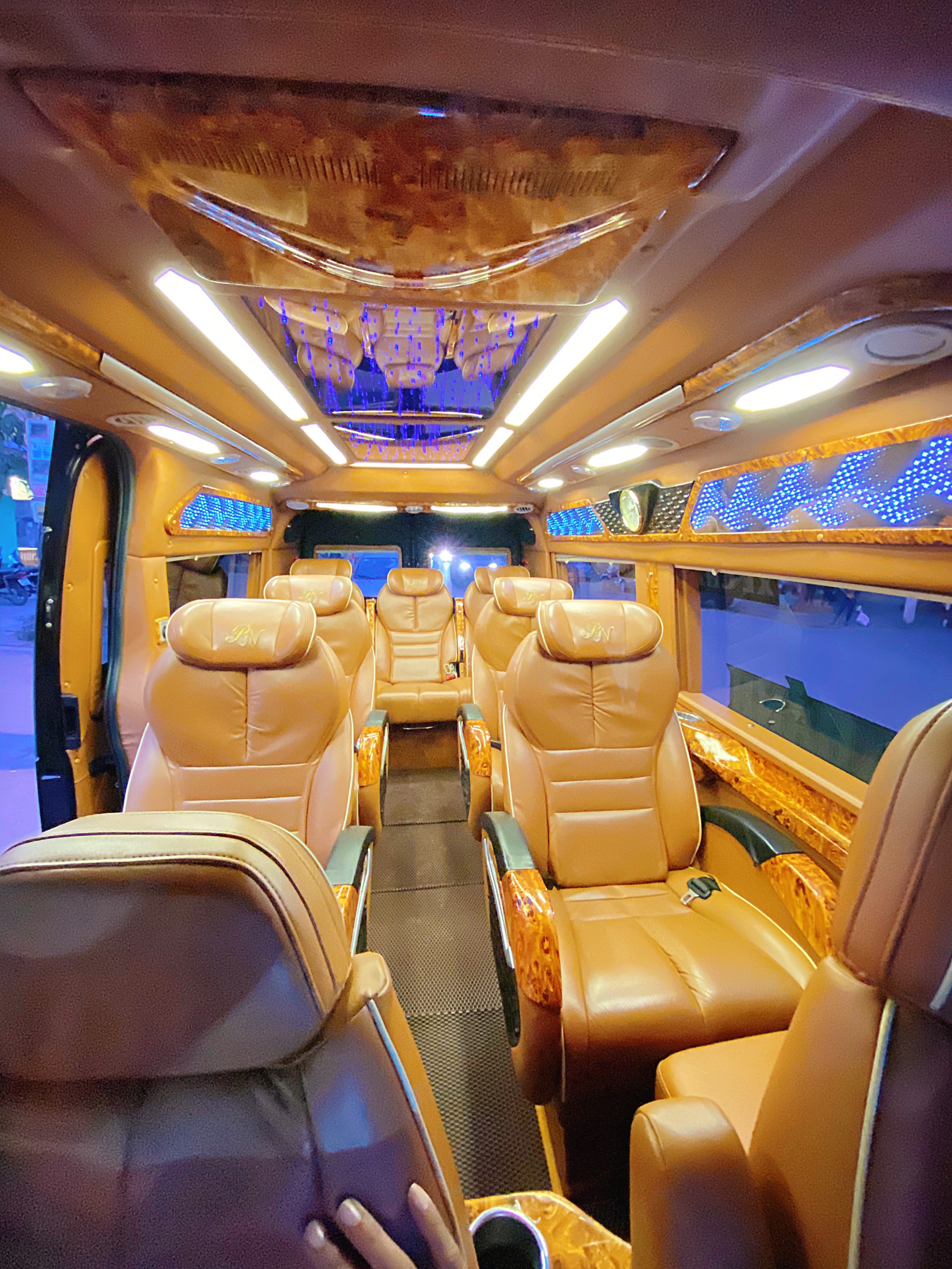 Xe Limousine Hà Nội Hạ Long - Duy Khánh