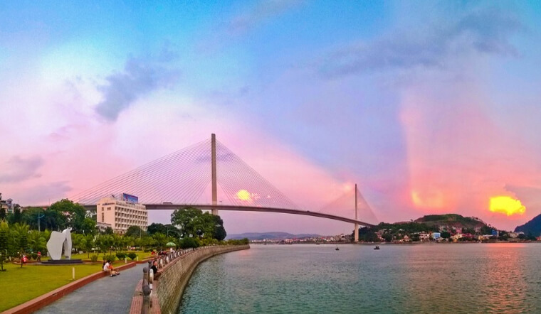 Kinh nghiệm du lịch Bãi Cháy đi cầu Bãi Cháy