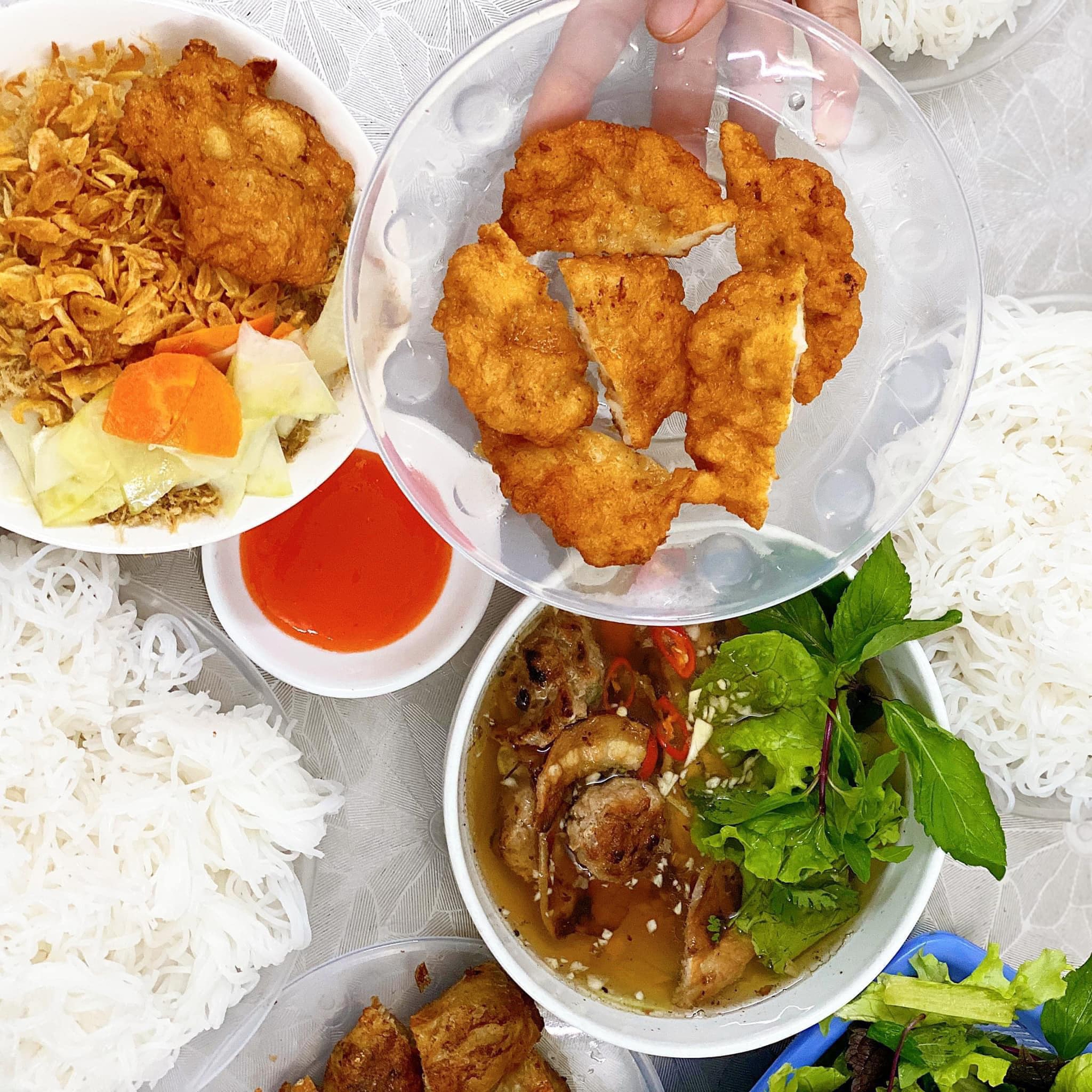 TOP quán xôi chả mực Hạ Long được yêu thích